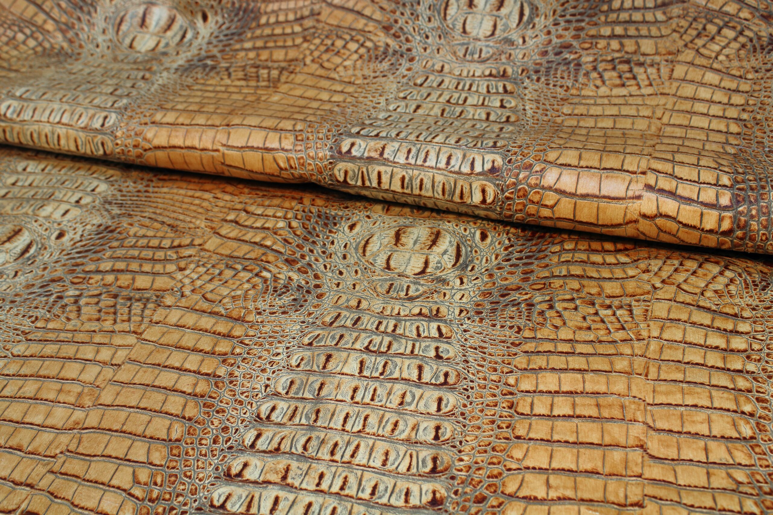 Cocco Frank alligator imitation embossed on calf leather color roccia seppia Cocco Enny style - Image 5